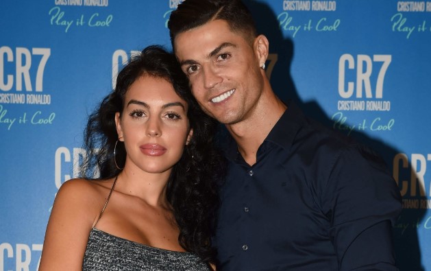 Cristiano Ronaldo : 3 000 fans réunis pour son mariage avec Georgina… mais ils ont attendu pour rien !